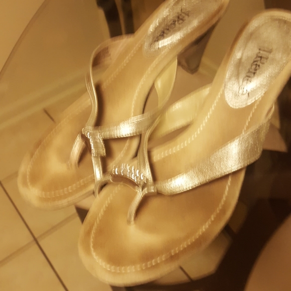 J. Renee Crystal toe ring embellished sandal - Picture 4 of 4